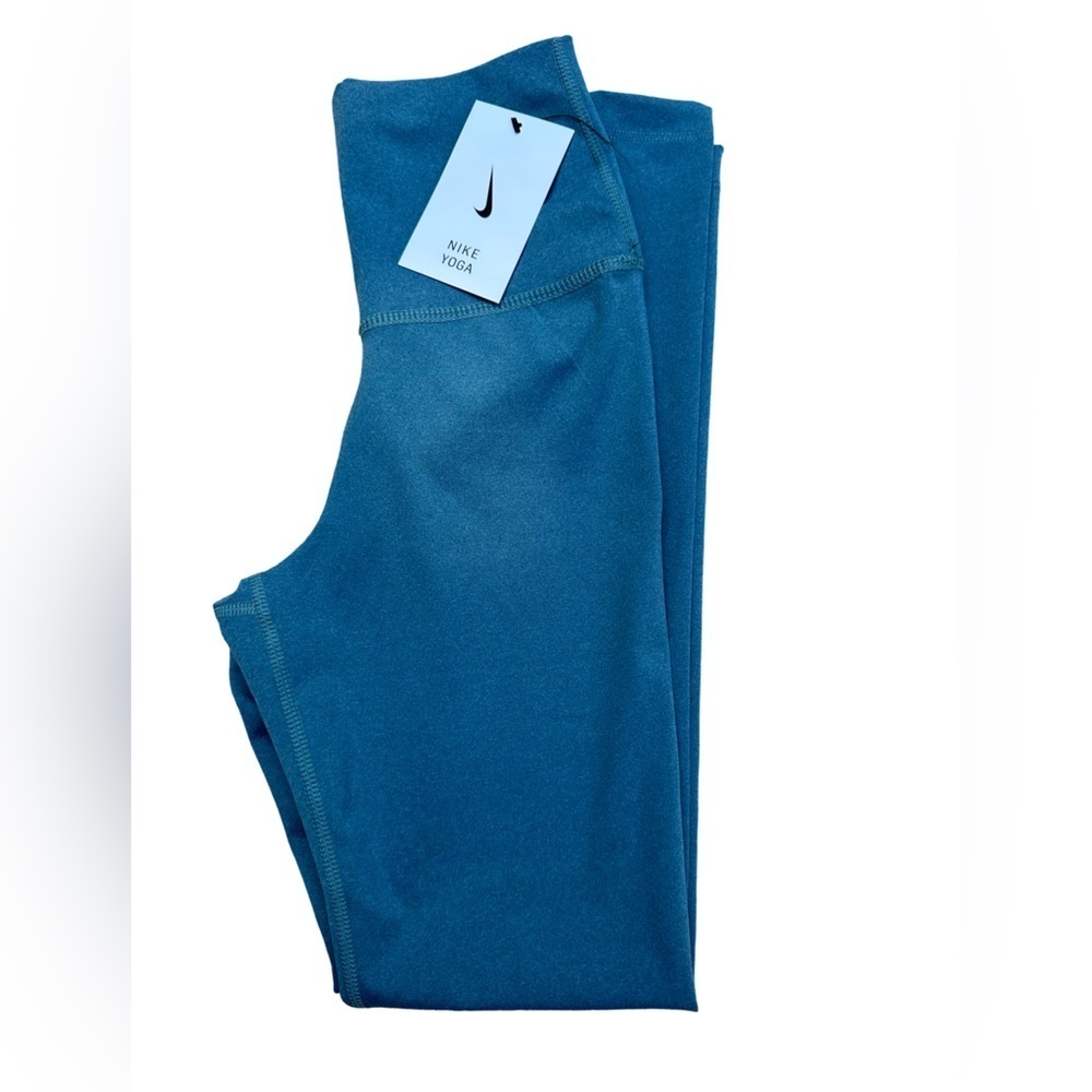 Nike Yoga 7/8 length leggings NWT